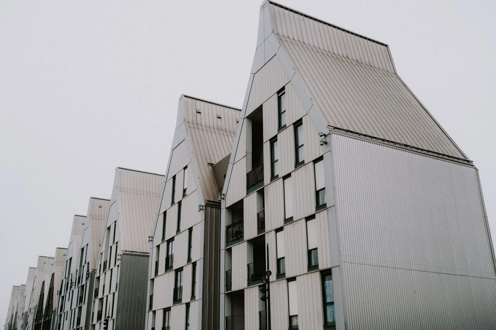 Immeuble de logements collectifs contemporain